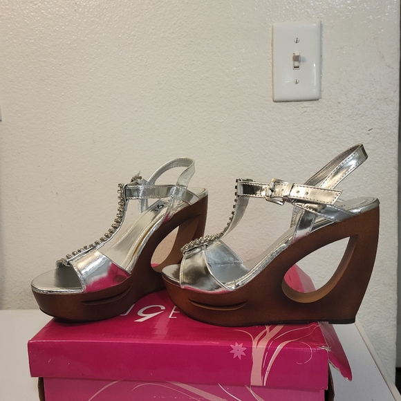 Sliver wedges - Picture 3 of 6